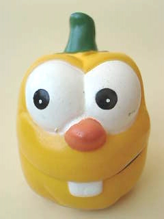 sk-r-606b_rubber_pumpkin_pencil_sharpener