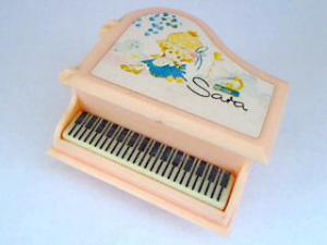 Toypa Grand Piano Pencil sharpener