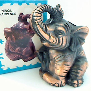 Die Cast Metal Collectible Desk Top Pencil Sharpener  Elephant   New in Box 