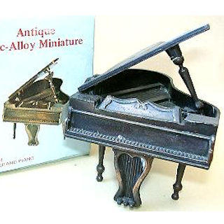 miniatuur piano,piano,miniatuur muziekinstrument,uniek cadeau,piano miniatuur piano,piano,miniatuur muziekinstrument,uniek cadeau,piano